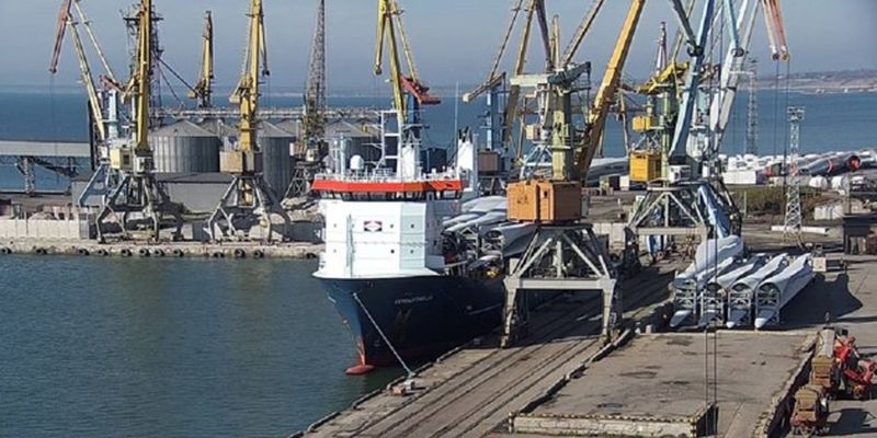 Морские порты перевалили рекордный объем грузов за 10 лет: экспорт растет