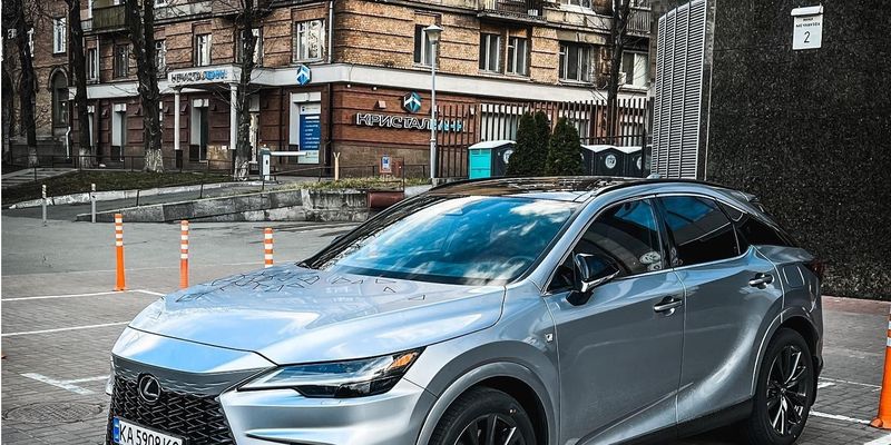 В Украине заметили новый роскошный кроссовер Lexus