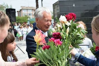 Житель міста Сокиряни, ветеран війни Іван Пилипчук відзначив 95-річчя