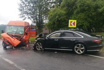 На трассе «Киев-Чоп» произошло ДТП с участием маршрутки: есть пострадавшие