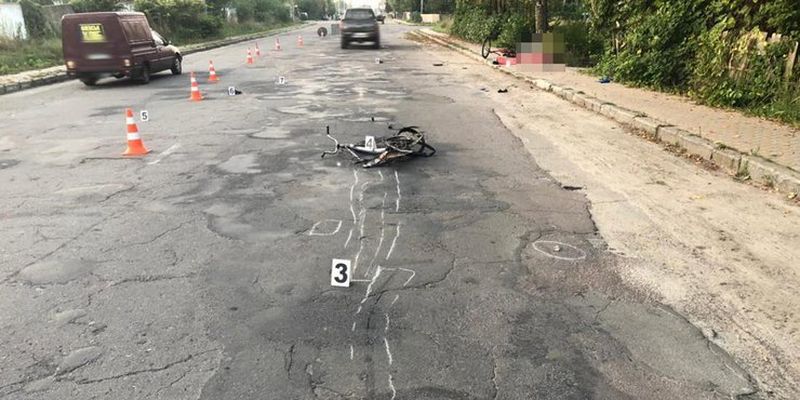 Под Житомиром пикап насмерть сбил двух велосипедистов