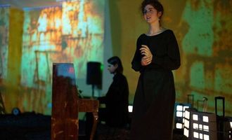 На выставке "Голоса" музея "Голоса мирных" Фонда Рината Ахметова состоялся музыкально-поэтический вечер