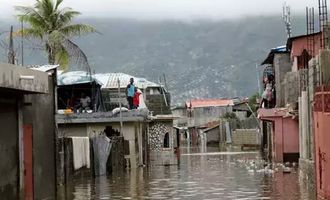 Число жертв наводнения на Гаити увеличилось вдвое