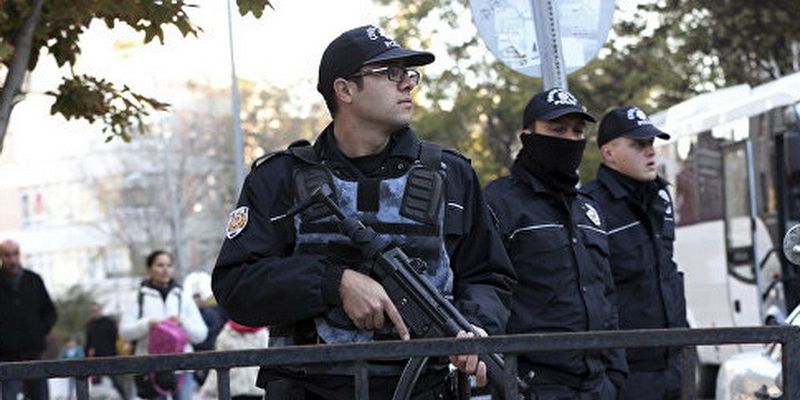 В Турции задержали 40 полицейских по делу о попытке госпереворота