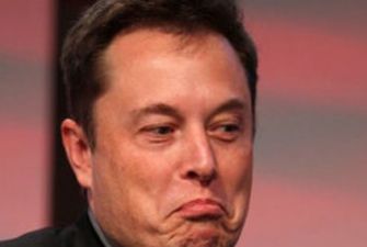 Илон Маск потерял миллиарды долларов из-за аварии Tesla
