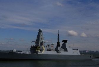 ​В одесский порт зашли два корабля НАТО: впечатляющие фото