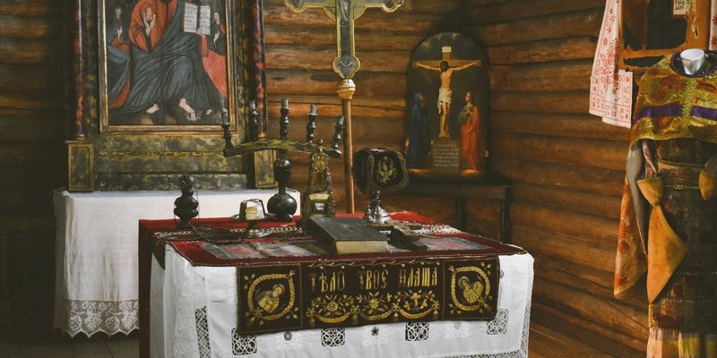 Какие украинские фамилии имеют "церковное" происхождение: проверьте свое в списке