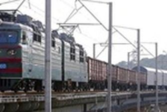 В Одессе подросток попал в реанимацию после прогулки по крыше поезда