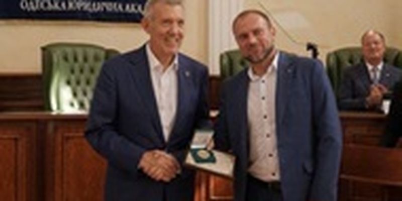 Фигурант уголовного дела Кивалов наградил директора одесского НАБУ