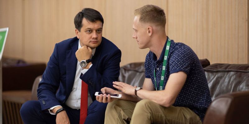 Запуск нової Ради можуть перенести: Разумков з команди Зеленського пояснив, що відбувається і хто винен