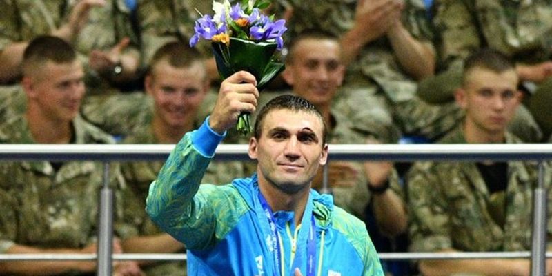 "Деньги решают все" - украинский боксер ушел в профи, стал Фаустом и отказался от Олимпийских игр