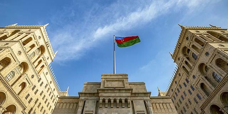 Азербайджан закрив свій повітряний простір для військових літаків РФ – ЗМІ