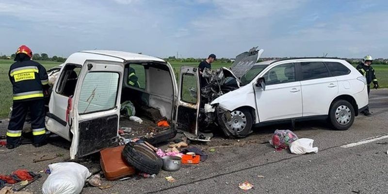 В Ровенской области столкнулись два авто, есть погибшие