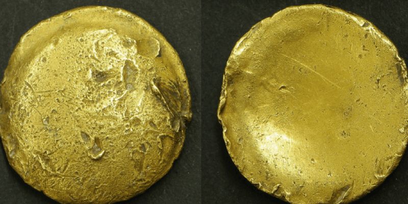 Кельтский горшок с золотом. Исследователи до сих пор изучают, для чего служили монеты "радужные кубки"