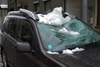 Снігова брила пошкодила авто львів'янина, але він не розгубився і подав до суду на комунальників: отримає десятки тисяч за збитки