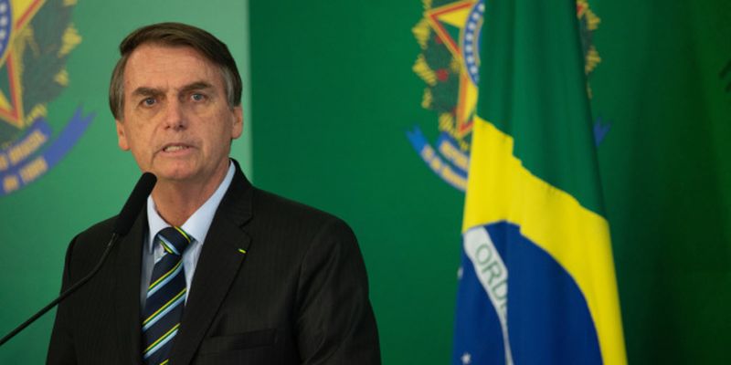 Президент Бразилии посоветовал гражданам «прекратить ныть» по поводу COVID-19