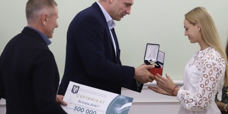 Кличко наградил киевлян-призеров Олимпиады в Токио