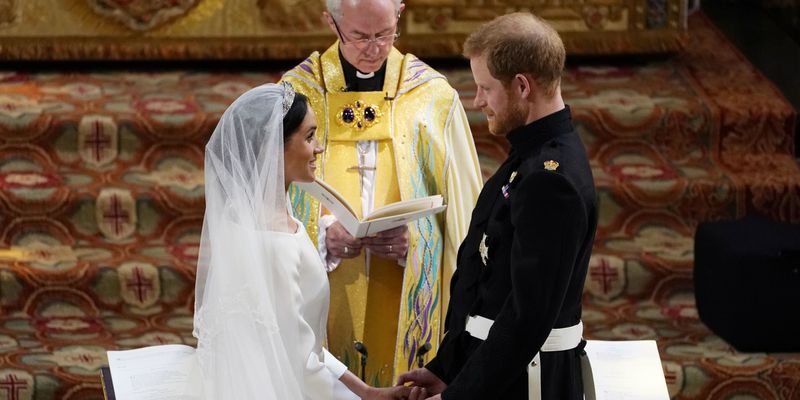 В Великобритании опровергли слова Меган Маркл о тайной свадьбе с принцем Гарри
