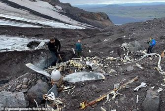 Літак, що врізався в льодовик, відтанув через 76 років