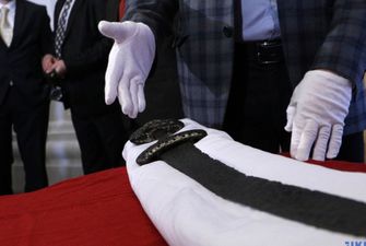 В новом археологическом музее Львова покажут "меч викингов" и древний "смайлик"