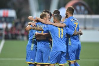 Україна залишилася на 25-му місці у рейтингу найкращих футбольних команд світу