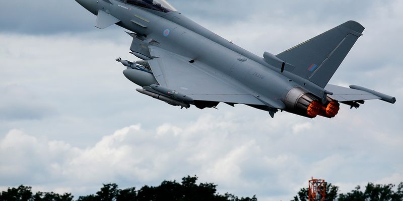 В Польше разместят британские истребители Typhoon: чем они могут помочь Украине, — СМИ