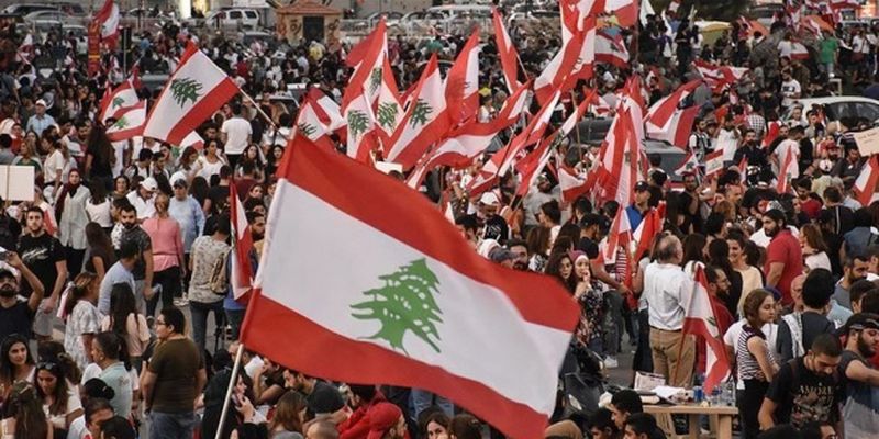 В столкновениях с полицией пострадали десятки ливанцев