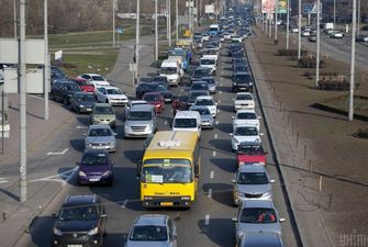 В Україні хочуть повернути дорожній збір з власників авто