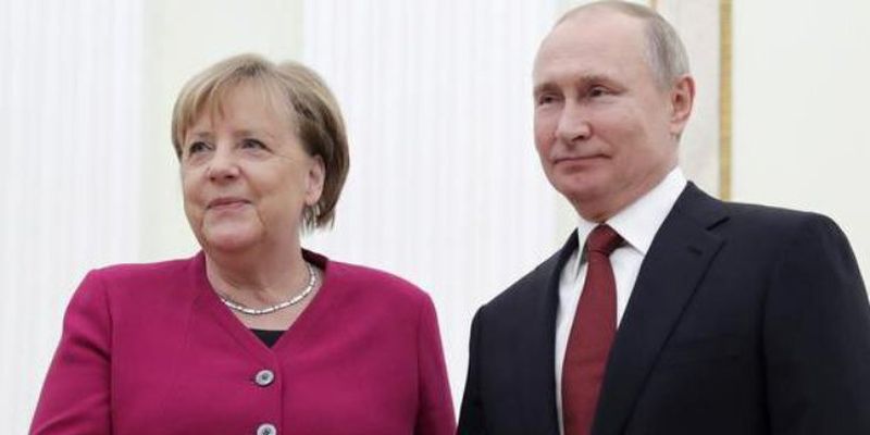 Путин и Меркель провели телефонный разговор: что обсуждали политики