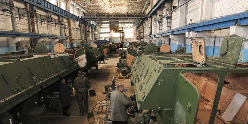 Миколаївський бронетанковий може залишитися без води через борги