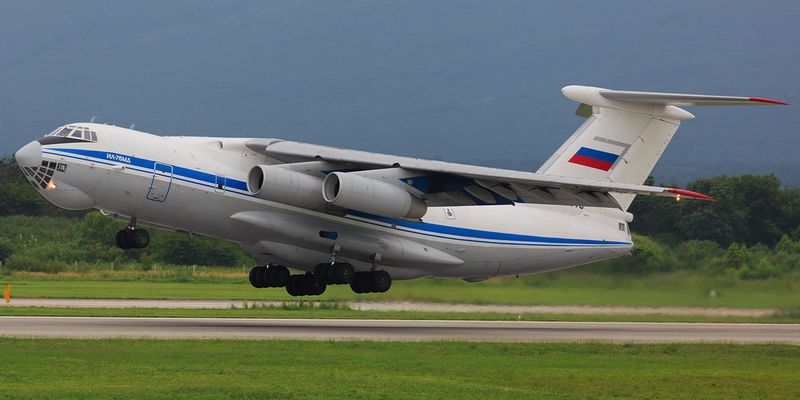 В РФ публикуют первые видео с места падения Ил-76: на кадрах уже заметили важные детали
