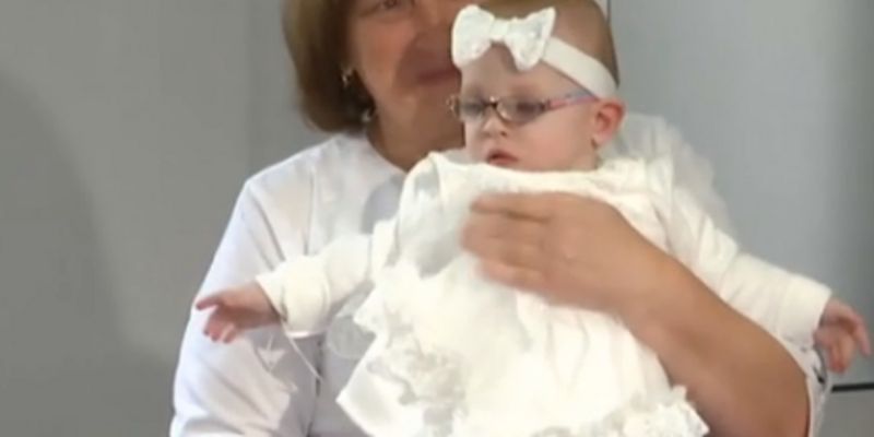 Это чудо! В Украине врачи спасли 480-граммового ребенка: фото и видео малышки