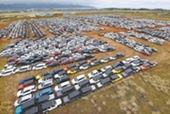 Найдено 100-километровое "кладбище" автомобилей