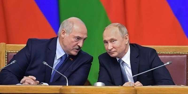 "У Лукашенко мало возможностей для маневра": эксперт рассказал, как Путин хочет "дожать" Беларусь