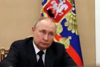 Путін підвищив зарплату собі та кільком чиновникам