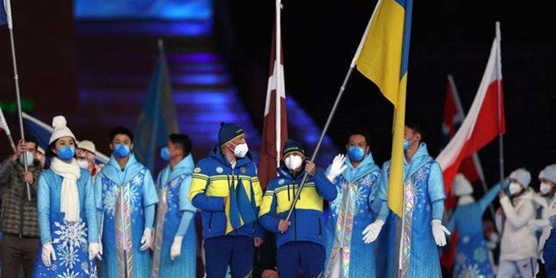 Китай запретил украинским паралимпийцам маски с надписью "мир"