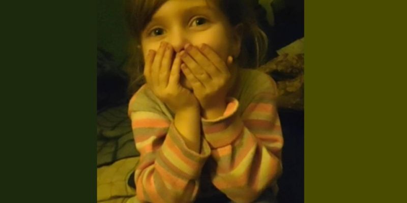 Эвакуация с "Азовстали": Россияне разлучили 4-летнюю Алису с мамой