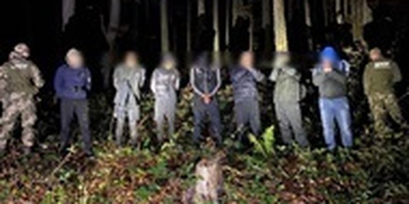 На Закарпатье в лесу поймали семерых уклонистов