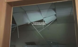 В центре Киева в школе во время учебного процесса обвалился потолок. Подробности и видео