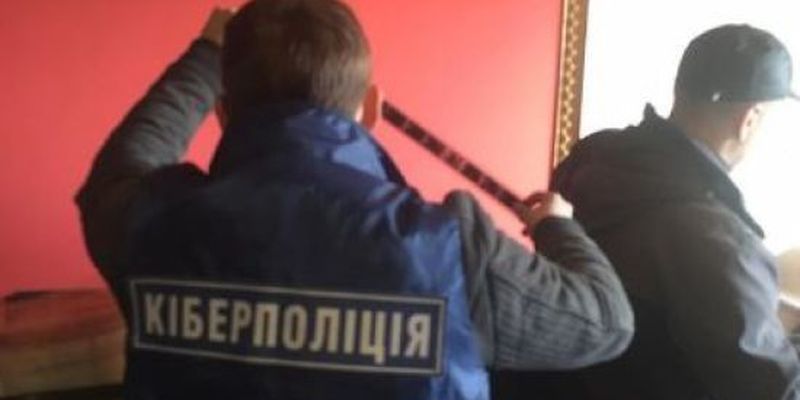 У Києві вдруге затримали чоловіка, який створював і продавав дитячу порнографію