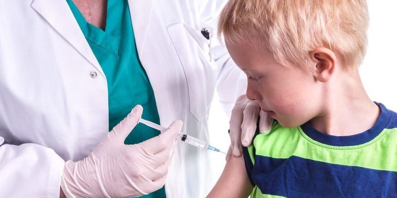 Через релігійні переконання: на Рівненщині батьки не хочуть вакцинувати дітей від поліомієліту