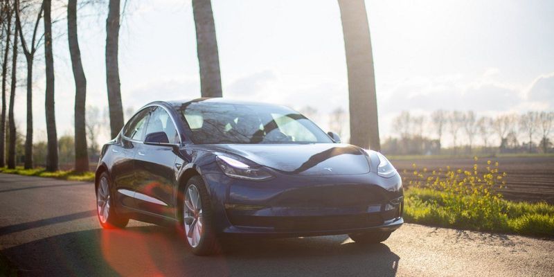 Імовірний баг у програмі Tesla дозволяє легко вкрасти чужу машину