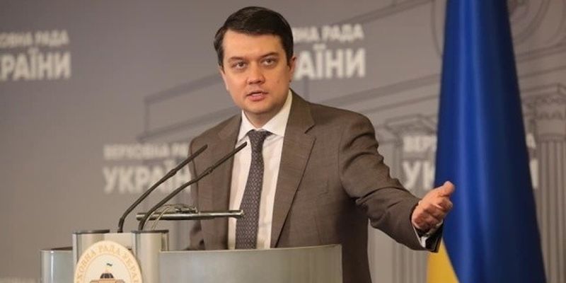 Кабмин пока не вносил в Раду предложений о кадровых перестановках в правительстве - Разумков