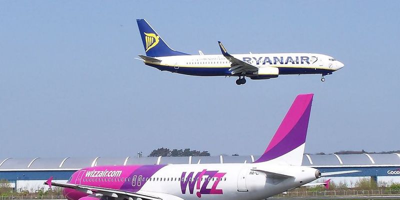 Wizz Air сокращает частоту рейсов из Украины