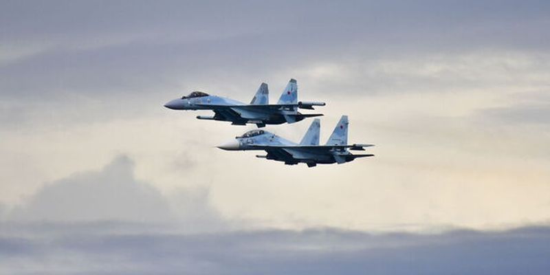 Истребители РФ устроили опасную стычку с самолетом США над морем