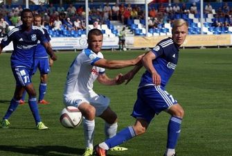«Слуцк» не смог выиграть трети, обыграв «Ислочь» в матче с пятью голами