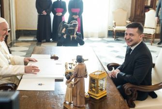 Папа Римский позвонил Владимиру Зеленскому: Франциск молится за мир в Украине