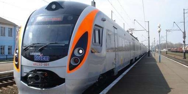 Укрзалізниця запускає швидкісний потяг до Харкова