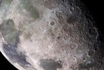 Зачепило навіть Місяць. На супутнику знайшли сліди астероїдів, які вбили динозаврів на землі