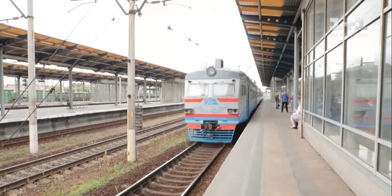 Укрзализныця на майские праздники добавит еще один поезд
